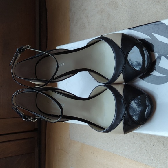 Nine West heels - Picture 2 of 4